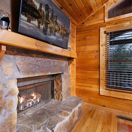 Private Smoky Mountain Luxury Log Home With 2 Fireplaces, Hot Tub & Community Pool Sevierville Buitenkant foto